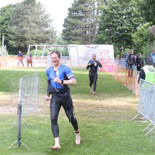 14.06.2026 - 7 Türme Triathlon Andreas Tolksdorf http://msf.ph/oto/9811741 14.06.2026 10:54:57 Schwimmen  meine-sportfotos.de