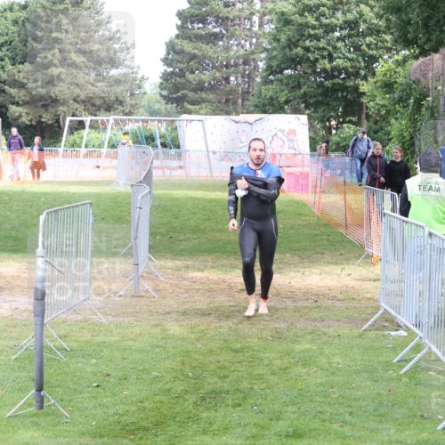 14.06.2026 - 7 Türme Triathlon Andreas Tolksdorf http://msf.ph/oto/9811742 14.06.2026 10:54:59 Schwimmen  meine-sportfotos.de