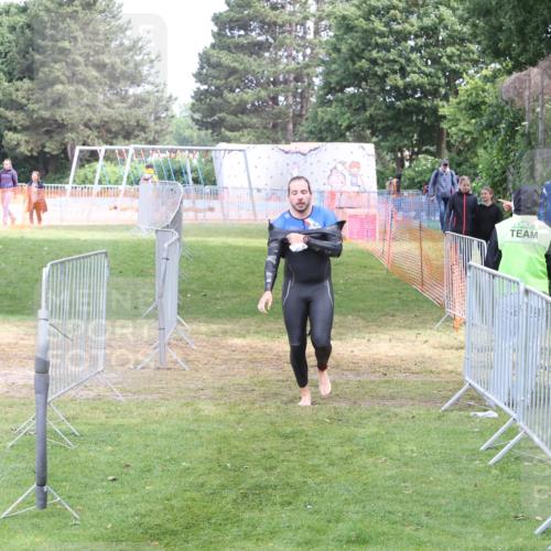 14.06.2026 - 7 Türme Triathlon Andreas Tolksdorf http://msf.ph/oto/9811743 14.06.2026 10:54:59 Schwimmen  meine-sportfotos.de