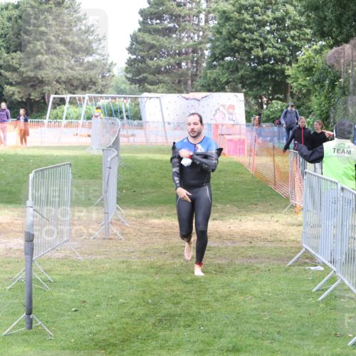 14.06.2026 - 7 Türme Triathlon Andreas Tolksdorf http://msf.ph/oto/9811744 14.06.2026 10:55:00 Schwimmen  meine-sportfotos.de