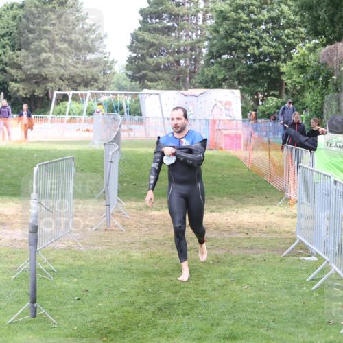 14.06.2026 - 7 Türme Triathlon Andreas Tolksdorf http://msf.ph/oto/9811745 14.06.2026 10:55:00 Schwimmen  meine-sportfotos.de