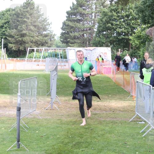 14.06.2026 - 7 Türme Triathlon Andreas Tolksdorf http://msf.ph/oto/9811766 14.06.2026 10:56:33 Schwimmen  meine-sportfotos.de