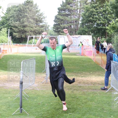 14.06.2026 - 7 Türme Triathlon Andreas Tolksdorf http://msf.ph/oto/9811769 14.06.2026 10:56:34 Schwimmen  meine-sportfotos.de