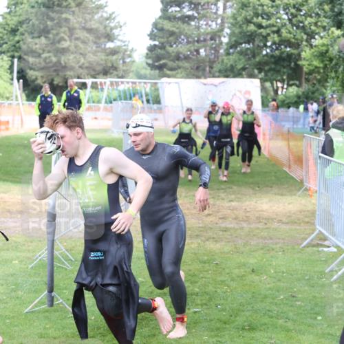 14.06.2026 - 7 Türme Triathlon Andreas Tolksdorf http://msf.ph/oto/9811776 14.06.2026 10:56:59 Schwimmen  meine-sportfotos.de