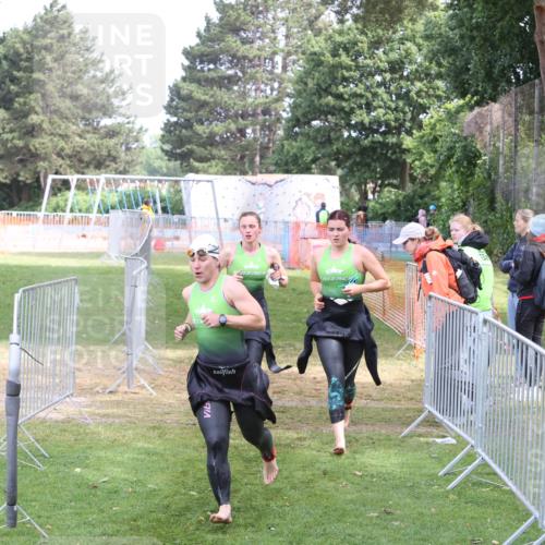 14.06.2026 - 7 Türme Triathlon Andreas Tolksdorf http://msf.ph/oto/9811818 14.06.2026 10:58:09 Schwimmen  meine-sportfotos.de