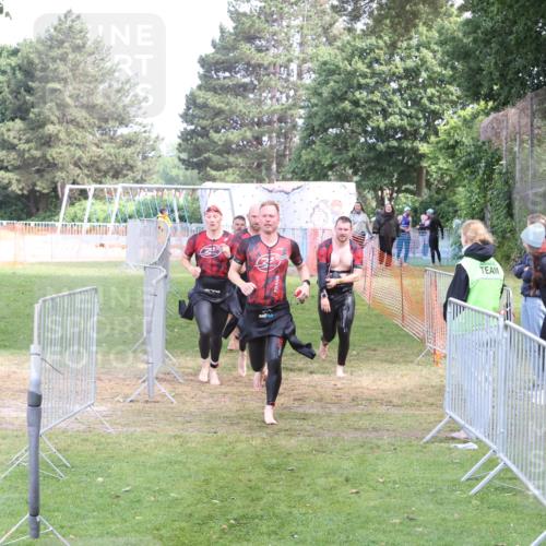 14.06.2026 - 7 Türme Triathlon Andreas Tolksdorf http://msf.ph/oto/9811822 14.06.2026 10:58:27 Schwimmen  meine-sportfotos.de