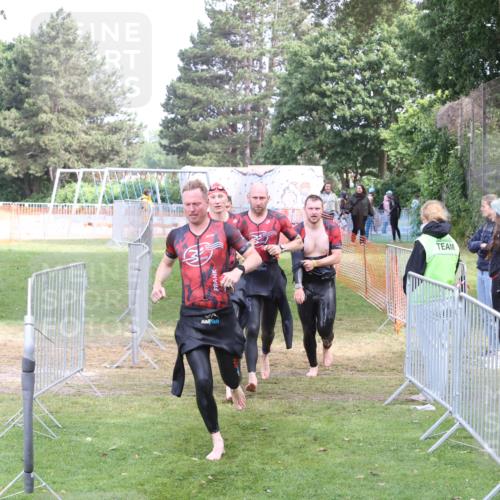 14.06.2026 - 7 Türme Triathlon Andreas Tolksdorf http://msf.ph/oto/9811826 14.06.2026 10:58:28 Schwimmen  meine-sportfotos.de
