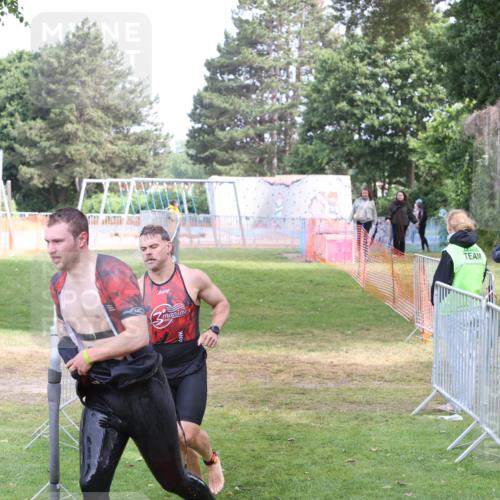 14.06.2026 - 7 Türme Triathlon Andreas Tolksdorf http://msf.ph/oto/9811833 14.06.2026 10:58:30 Schwimmen  meine-sportfotos.de