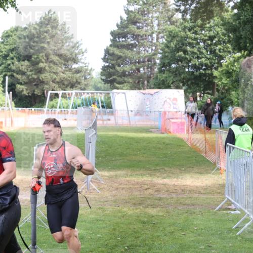 14.06.2026 - 7 Türme Triathlon Andreas Tolksdorf http://msf.ph/oto/9811834 14.06.2026 10:58:31 Schwimmen  meine-sportfotos.de