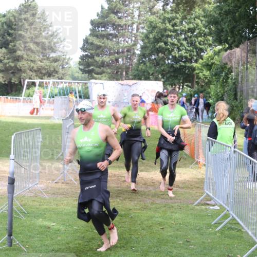 14.06.2026 - 7 Türme Triathlon Andreas Tolksdorf http://msf.ph/oto/9811843 14.06.2026 10:58:51 Schwimmen  meine-sportfotos.de