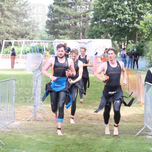 14.06.2026 - 7 Türme Triathlon Andreas Tolksdorf http://msf.ph/oto/9811881 14.06.2026 11:00:32 Schwimmen  meine-sportfotos.de