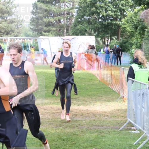 14.06.2026 - 7 Türme Triathlon Andreas Tolksdorf http://msf.ph/oto/9811886 14.06.2026 11:00:34 Schwimmen  meine-sportfotos.de