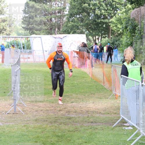 14.06.2026 - 7 Türme Triathlon Andreas Tolksdorf http://msf.ph/oto/9811911 14.06.2026 11:01:33 Schwimmen  meine-sportfotos.de