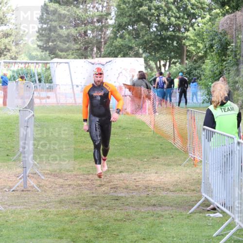 14.06.2026 - 7 Türme Triathlon Andreas Tolksdorf http://msf.ph/oto/9811912 14.06.2026 11:01:33 Schwimmen  meine-sportfotos.de