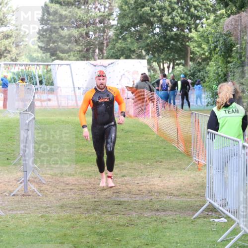 14.06.2026 - 7 Türme Triathlon Andreas Tolksdorf http://msf.ph/oto/9811913 14.06.2026 11:01:33 Schwimmen  meine-sportfotos.de