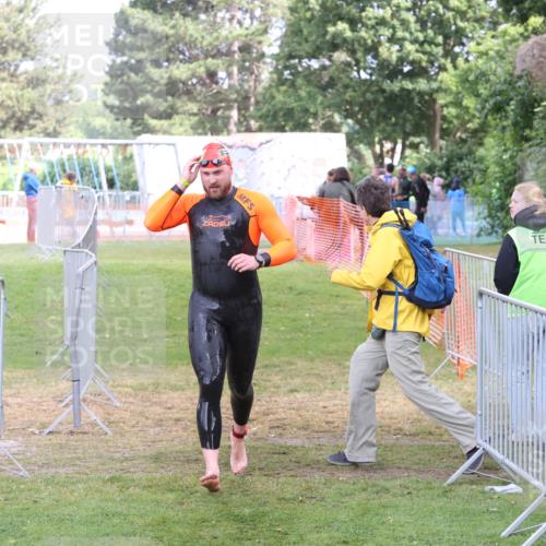 14.06.2026 - 7 Türme Triathlon Andreas Tolksdorf http://msf.ph/oto/9811916 14.06.2026 11:01:35 Schwimmen  meine-sportfotos.de