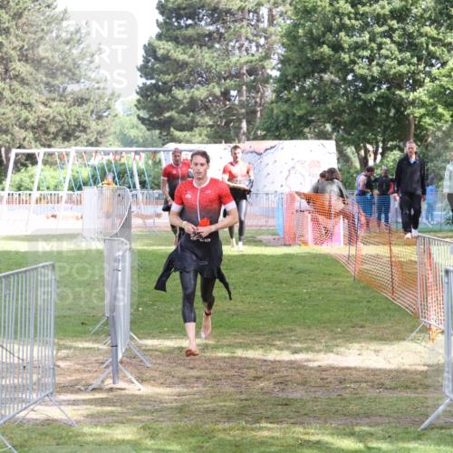 14.06.2026 - 7 Türme Triathlon Andreas Tolksdorf http://msf.ph/oto/9811918 14.06.2026 11:01:53 Schwimmen  meine-sportfotos.de