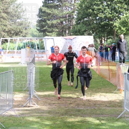 14.06.2026 - 7 Türme Triathlon Andreas Tolksdorf http://msf.ph/oto/9811923 14.06.2026 11:01:56 Schwimmen  meine-sportfotos.de