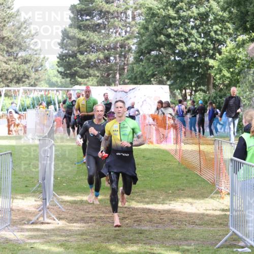 14.06.2026 - 7 Türme Triathlon Andreas Tolksdorf http://msf.ph/oto/9811931 14.06.2026 11:02:56 Schwimmen  meine-sportfotos.de