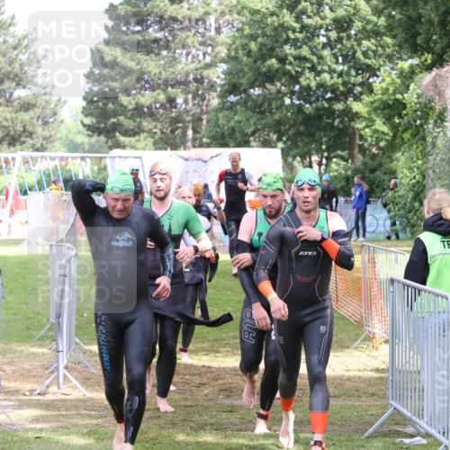 14.06.2026 - 7 Türme Triathlon Andreas Tolksdorf http://msf.ph/oto/9811956 14.06.2026 11:03:06 Schwimmen  meine-sportfotos.de