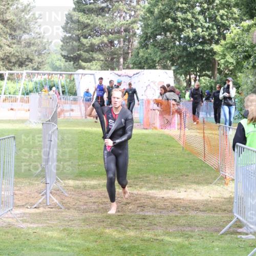 14.06.2026 - 7 Türme Triathlon Andreas Tolksdorf http://msf.ph/oto/9811979 14.06.2026 11:03:48 Schwimmen  meine-sportfotos.de