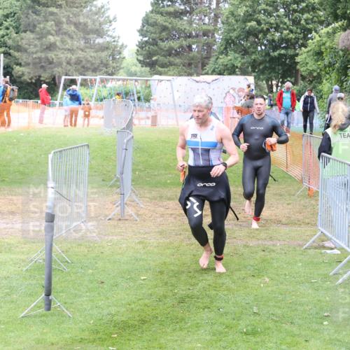 14.06.2026 - 7 Türme Triathlon Andreas Tolksdorf http://msf.ph/oto/9811997 14.06.2026 11:05:19 Schwimmen  meine-sportfotos.de