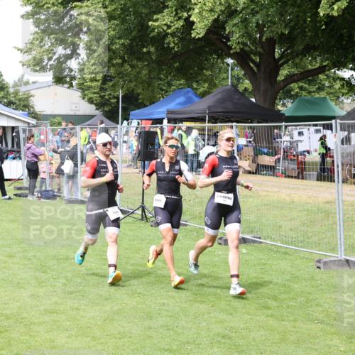14.06.2026 - 7 Türme Triathlon Andreas Tolksdorf http://msf.ph/oto/9812021 14.06.2026 11:20:39 Schwimmen  meine-sportfotos.de