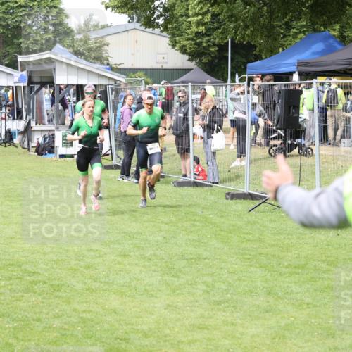 14.06.2026 - 7 Türme Triathlon Andreas Tolksdorf http://msf.ph/oto/9812033 14.06.2026 11:25:07 Schwimmen  meine-sportfotos.de