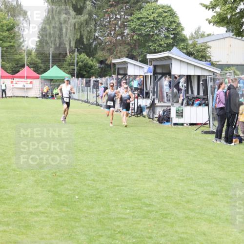 14.06.2026 - 7 Türme Triathlon Andreas Tolksdorf http://msf.ph/oto/9812037 14.06.2026 11:25:12 Schwimmen  meine-sportfotos.de
