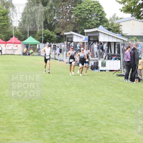 14.06.2026 - 7 Türme Triathlon Andreas Tolksdorf http://msf.ph/oto/9812041 14.06.2026 11:25:13 Schwimmen  meine-sportfotos.de