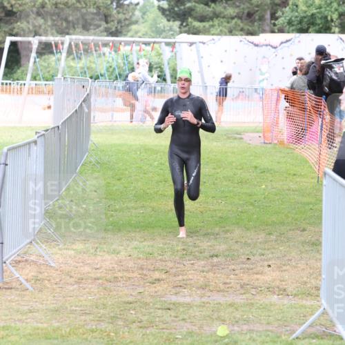 14.06.2026 - 7 Türme Triathlon Andreas Tolksdorf http://msf.ph/oto/9812055 14.06.2026 11:27:16 Schwimmen  meine-sportfotos.de