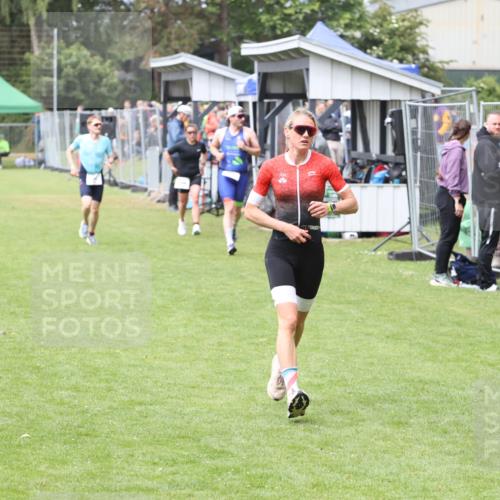 14.06.2026 - 7 Türme Triathlon Andreas Tolksdorf http://msf.ph/oto/9812079 14.06.2026 11:27:48 Schwimmen  meine-sportfotos.de