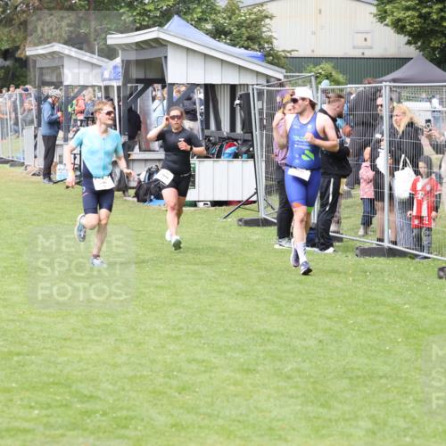 14.06.2026 - 7 Türme Triathlon Andreas Tolksdorf http://msf.ph/oto/9812084 14.06.2026 11:27:52 Schwimmen  meine-sportfotos.de