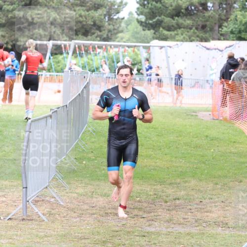 14.06.2026 - 7 Türme Triathlon Andreas Tolksdorf http://msf.ph/oto/9812091 14.06.2026 11:27:58 Schwimmen  meine-sportfotos.de