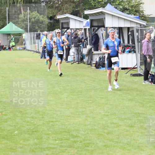 14.06.2026 - 7 Türme Triathlon Andreas Tolksdorf http://msf.ph/oto/9812098 14.06.2026 11:28:16 Schwimmen  meine-sportfotos.de