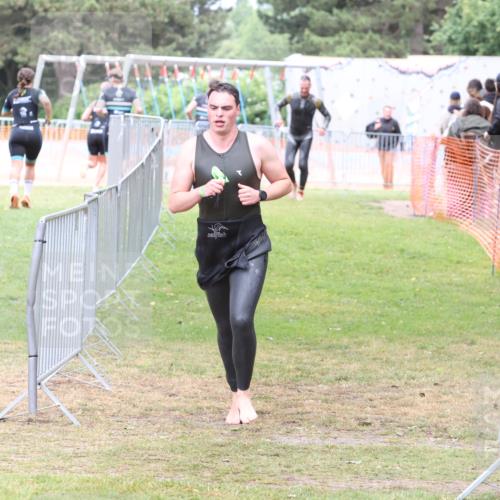 14.06.2026 - 7 Türme Triathlon Andreas Tolksdorf http://msf.ph/oto/9812130 14.06.2026 11:29:18 Schwimmen  meine-sportfotos.de