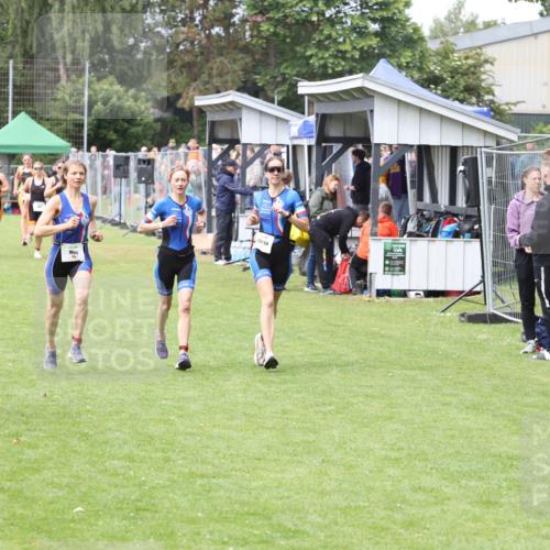 14.06.2026 - 7 Türme Triathlon Andreas Tolksdorf http://msf.ph/oto/9812171 14.06.2026 11:29:58 Schwimmen  meine-sportfotos.de