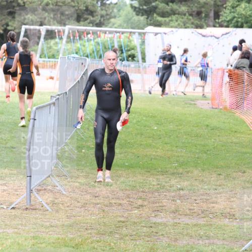 14.06.2026 - 7 Türme Triathlon Andreas Tolksdorf http://msf.ph/oto/9812186 14.06.2026 11:30:17 Schwimmen  meine-sportfotos.de
