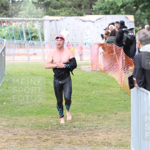 14.06.2026 - 7 Türme Triathlon Andreas Tolksdorf http://msf.ph/oto/9812274 14.06.2026 11:32:23 Schwimmen  meine-sportfotos.de
