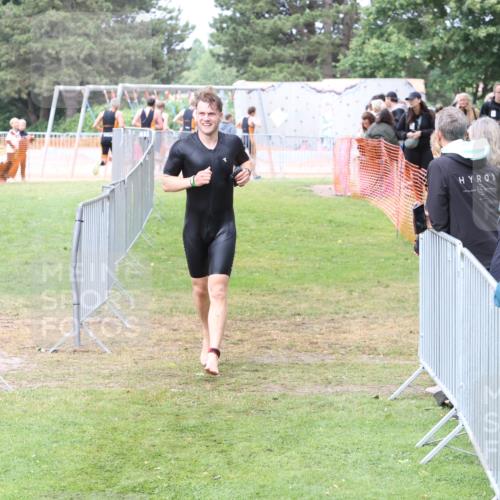 14.06.2026 - 7 Türme Triathlon Andreas Tolksdorf http://msf.ph/oto/9812323 14.06.2026 11:33:04 Schwimmen  meine-sportfotos.de