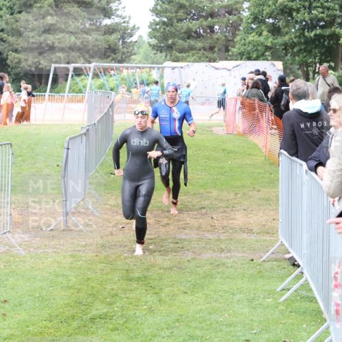 14.06.2026 - 7 Türme Triathlon Andreas Tolksdorf http://msf.ph/oto/9812360 14.06.2026 11:33:43 Schwimmen  meine-sportfotos.de