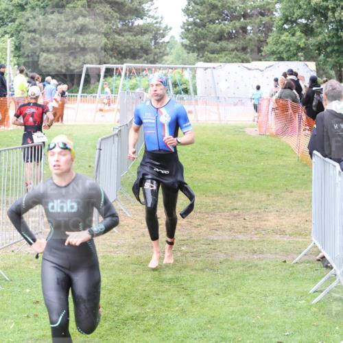 14.06.2026 - 7 Türme Triathlon Andreas Tolksdorf http://msf.ph/oto/9812364 14.06.2026 11:33:44 Schwimmen  meine-sportfotos.de