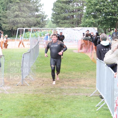 14.06.2026 - 7 Türme Triathlon Andreas Tolksdorf http://msf.ph/oto/9812386 14.06.2026 11:34:07 Schwimmen  meine-sportfotos.de