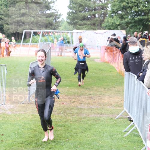 14.06.2026 - 7 Türme Triathlon Andreas Tolksdorf http://msf.ph/oto/9812404 14.06.2026 11:34:31 Schwimmen  meine-sportfotos.de