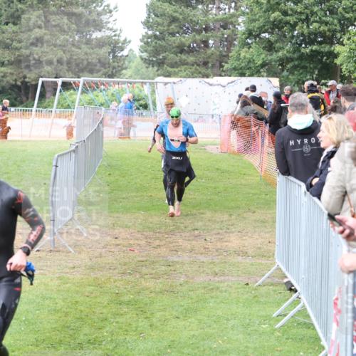 14.06.2026 - 7 Türme Triathlon Andreas Tolksdorf http://msf.ph/oto/9812405 14.06.2026 11:34:31 Schwimmen  meine-sportfotos.de