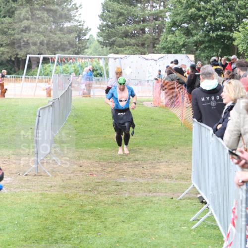 14.06.2026 - 7 Türme Triathlon Andreas Tolksdorf http://msf.ph/oto/9812406 14.06.2026 11:34:32 Schwimmen  meine-sportfotos.de