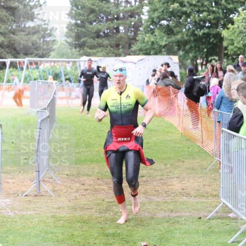 14.06.2026 - 7 Türme Triathlon Andreas Tolksdorf http://msf.ph/oto/9812441 14.06.2026 11:36:07 Schwimmen  meine-sportfotos.de
