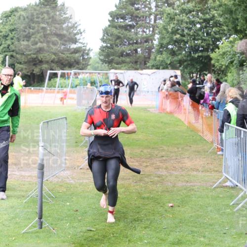 14.06.2026 - 7 Türme Triathlon Andreas Tolksdorf http://msf.ph/oto/9812450 14.06.2026 11:36:27 Schwimmen  meine-sportfotos.de