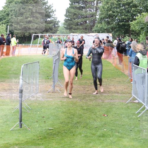 14.06.2026 - 7 Türme Triathlon Andreas Tolksdorf http://msf.ph/oto/9812490 14.06.2026 11:37:17 Schwimmen  meine-sportfotos.de