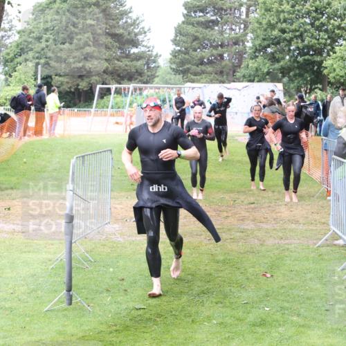 14.06.2026 - 7 Türme Triathlon Andreas Tolksdorf http://msf.ph/oto/9812496 14.06.2026 11:37:21 Schwimmen  meine-sportfotos.de
